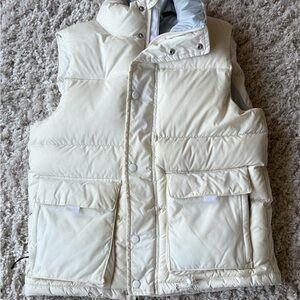 Woman’s  Soft Gray Puffer Jacket